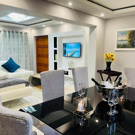 Cozier Glitz Villa Cape Town Exterior foto