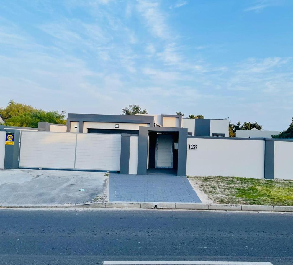 Cozier Glitz Villa Cape Town Exterior foto