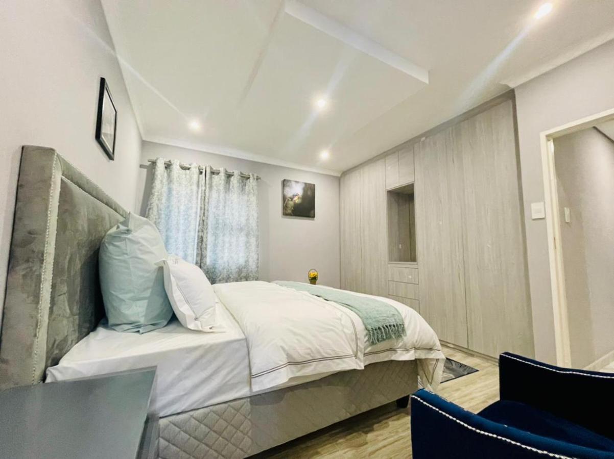 Cozier Glitz Villa Cape Town Exterior foto