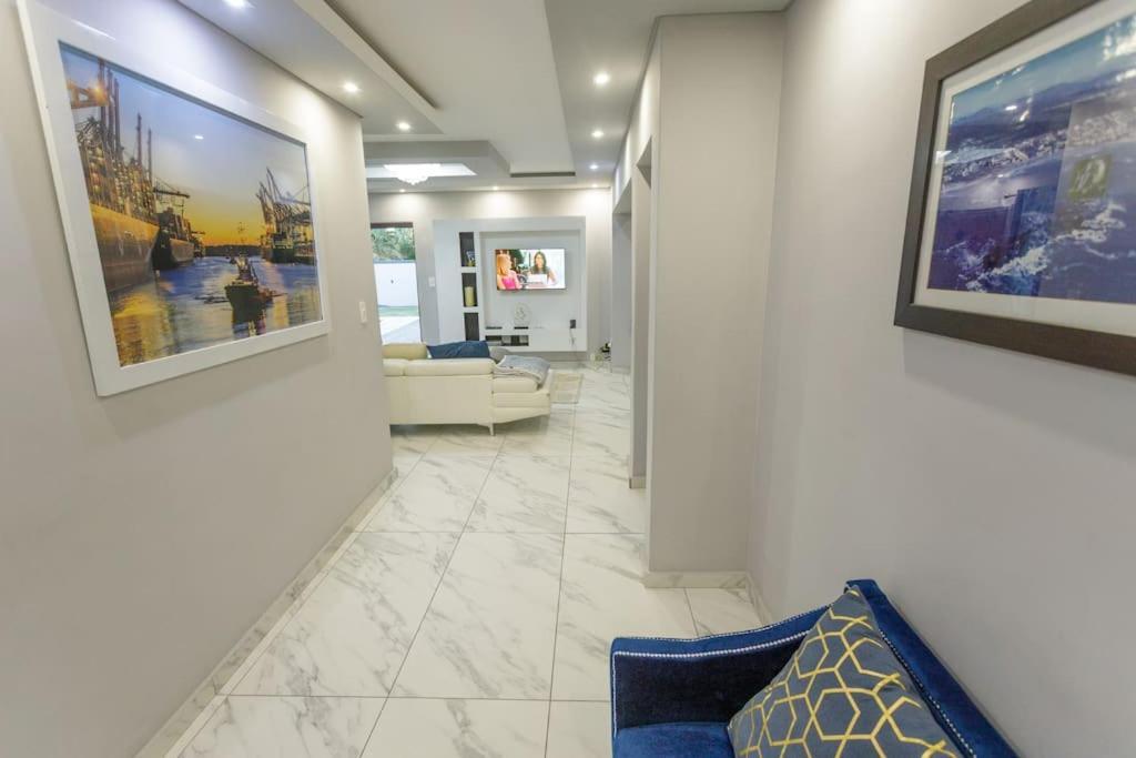 Cozier Glitz Villa Cape Town Exterior foto